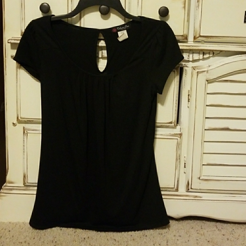 🖤Volume One Top🖤